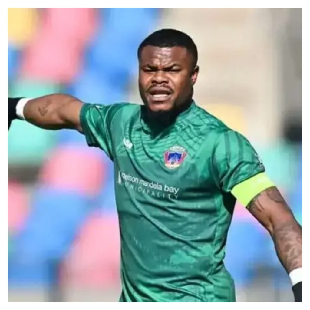 Stanley Nwabali goalkeeper action shot
