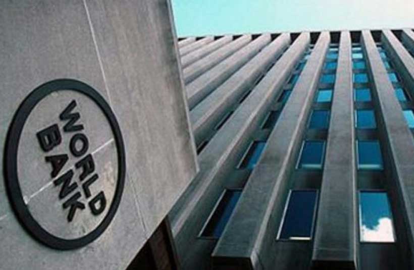 Nigerian officials during talks with the World Bank over economic reforms